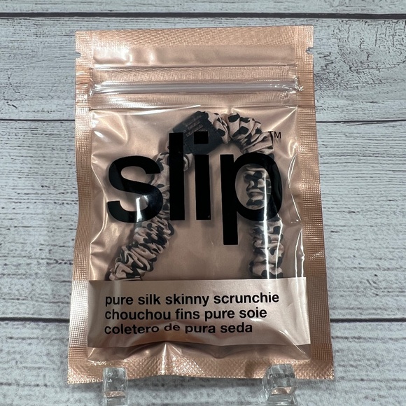 Slip Scrunchie - Picture 1 of 4